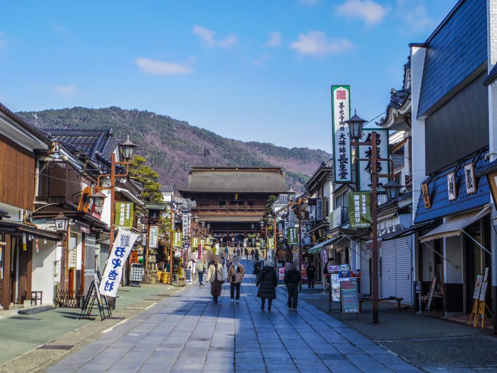 長野県の定番観光スポット 善光寺の歴史と観光