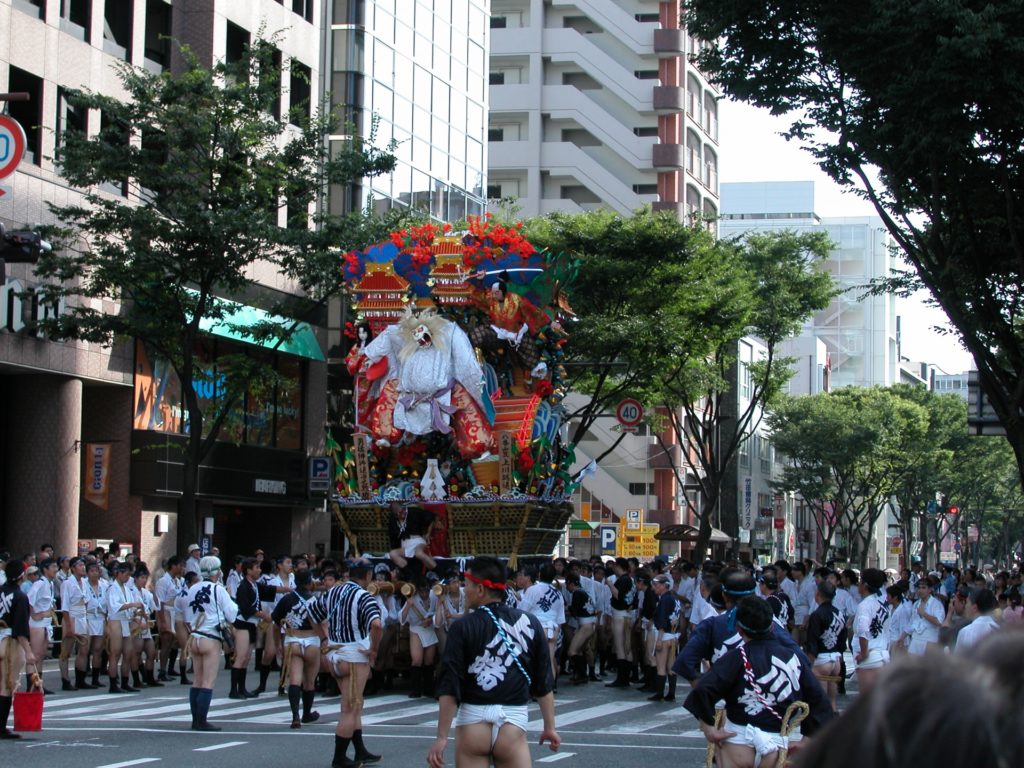博多の夏の風物詩 博多祇園山笠について解説