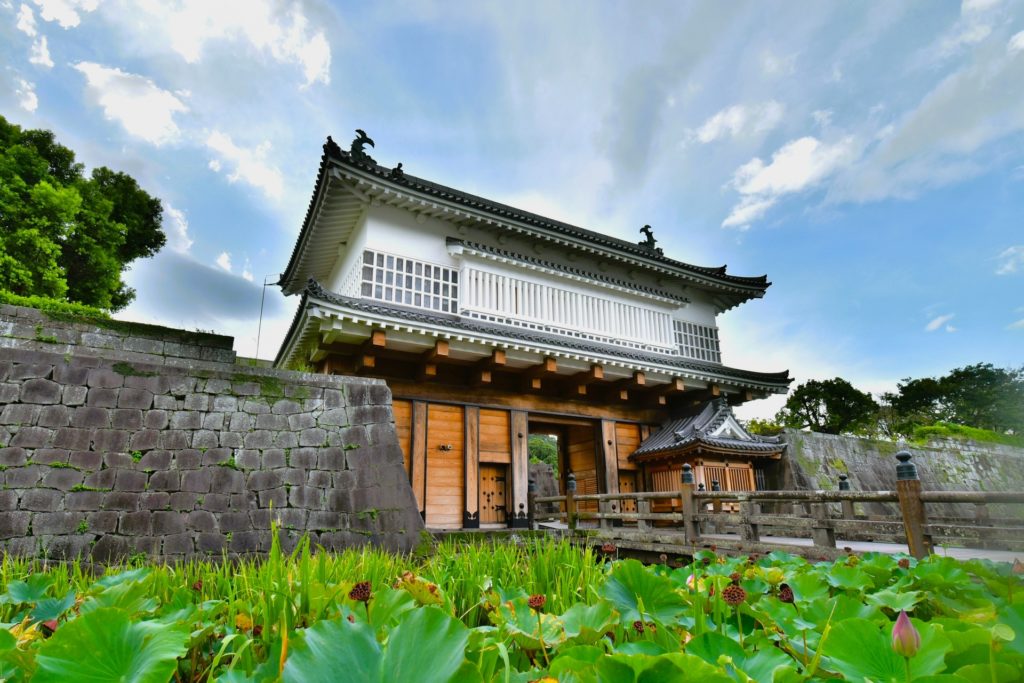 九州の覇者・島津氏の居城 鹿児島城（鶴丸城）の歴史と周辺観光スポット