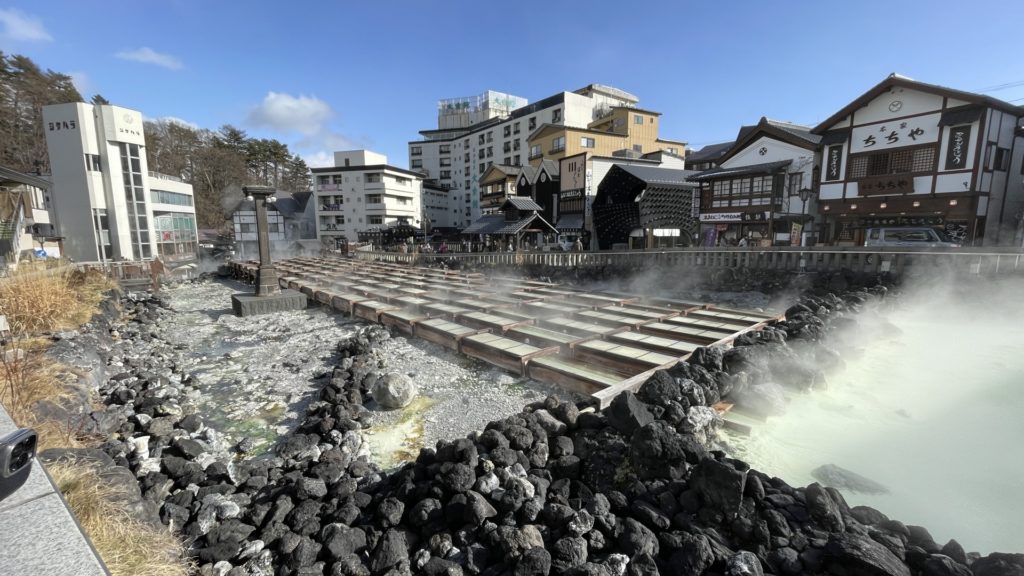 日本三名泉のひとつ 草津温泉の歴史や見どころ