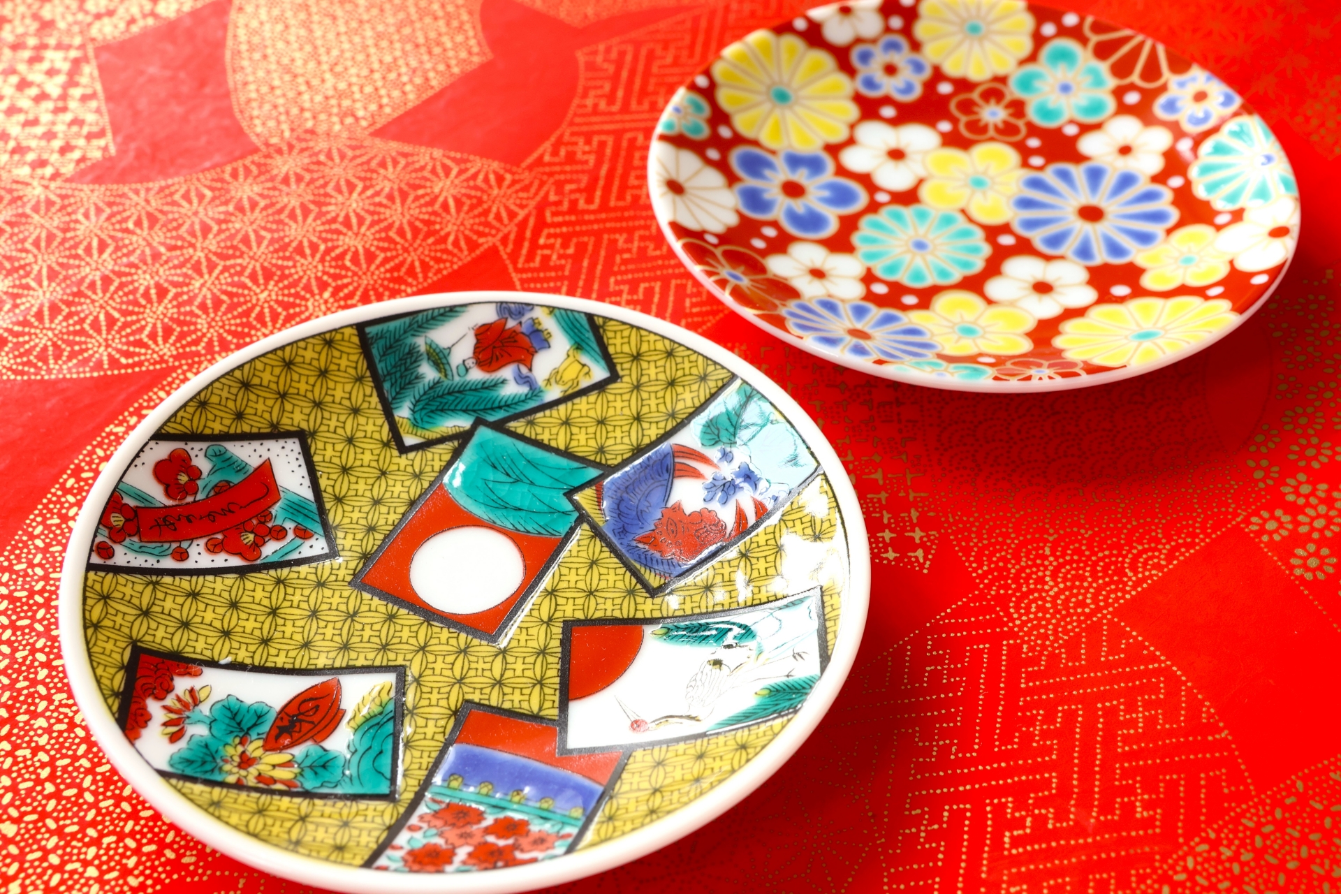 華やかな絵付けが美しい工芸品―九谷焼の歴史や基礎知識をわかりやすく