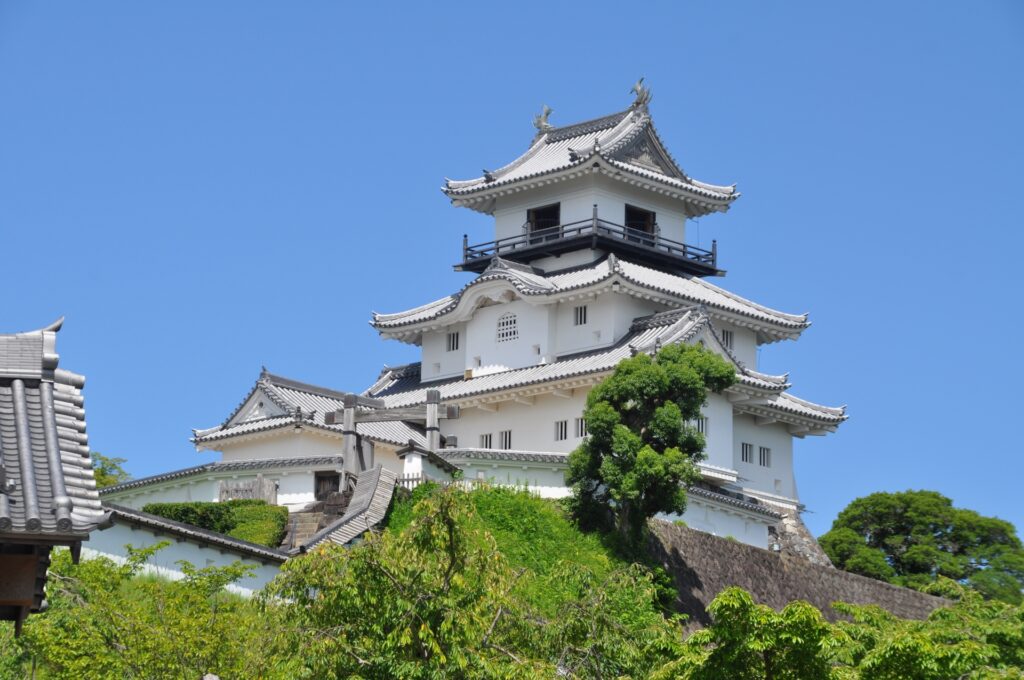 よみがえった東海の名城 掛川城の歴史と見どころ・周辺観光スポット