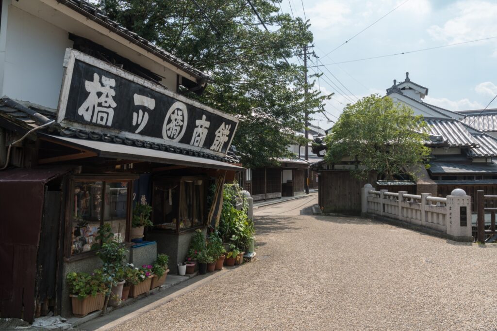 菅原道真ゆかりの藤原氏菩提寺 榮山寺の歴史・見どころと奈良・五條の観光スポット