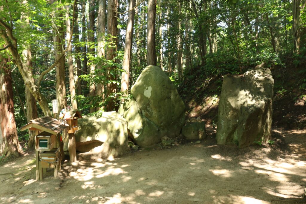 あの世とこの世を繋ぐ神話の舞台 黄泉比良坂と揖夜神社