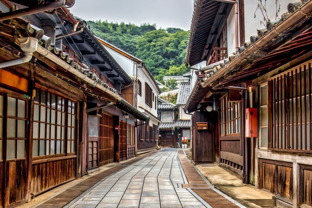古き良きまち並みとウサギの島を堪能 竹原のおすすめ観光スポット